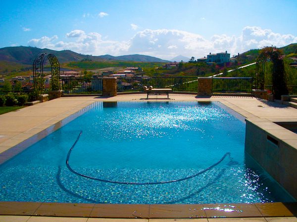 Crosby Estates Flush Pool